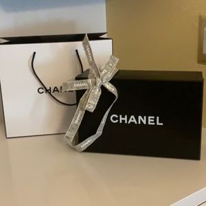 Chanel gift box